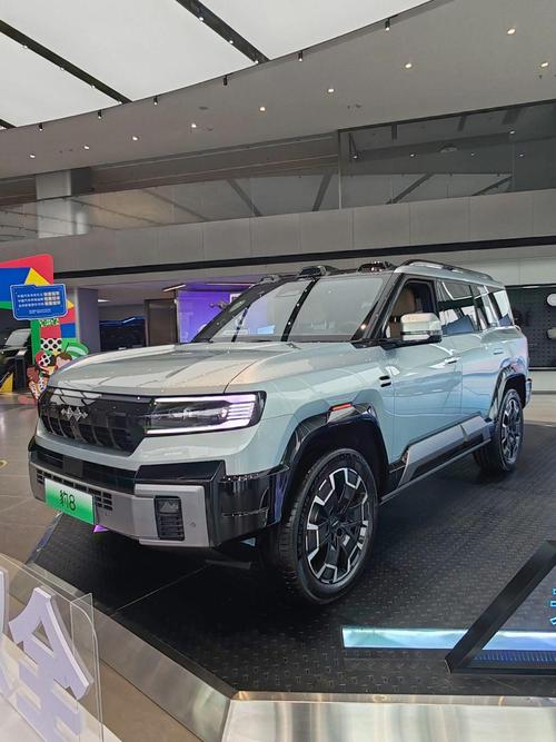 惠州惠阳区万宏悦企业管理咨询比亚迪方程豹硬派越野的爆款，英菲尼迪35周年与你共成长